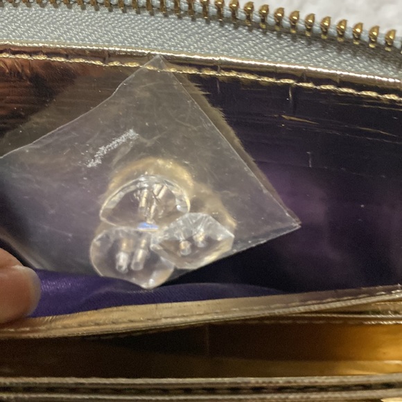 Deux Lux Silver Wallet Faux Pearl Sequence. Gently Used. Functional and Stylish - Picture 14 of 17